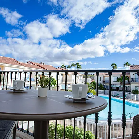 Cabosos2 First Line * Pasito Blanco