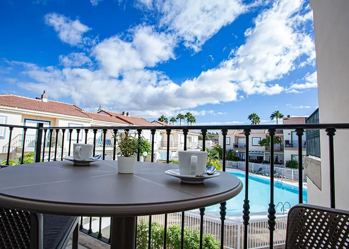 Cabosos2 First Line * Pasito Blanco